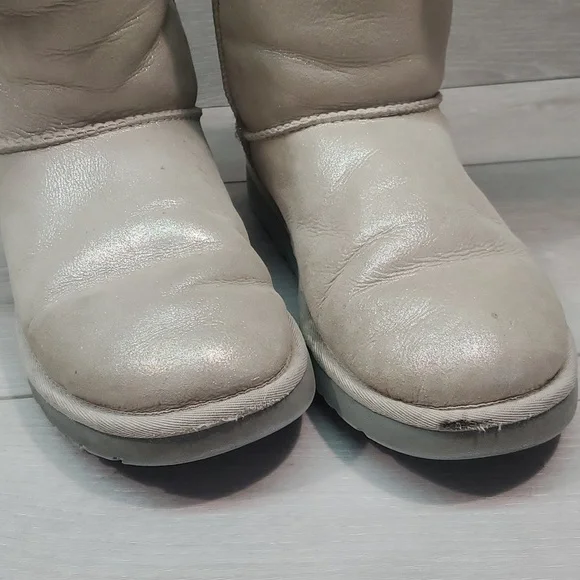 Ugg Australia Women Bailey I Do Wedding Bridal Short Sheepskin Boots shoes 8 - Picture 4 of 15